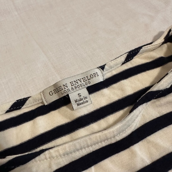 *EUC* Navy Blue & White Stripe Sleeveless Top | Green Envelope | Size Small - Picture 5 of 6